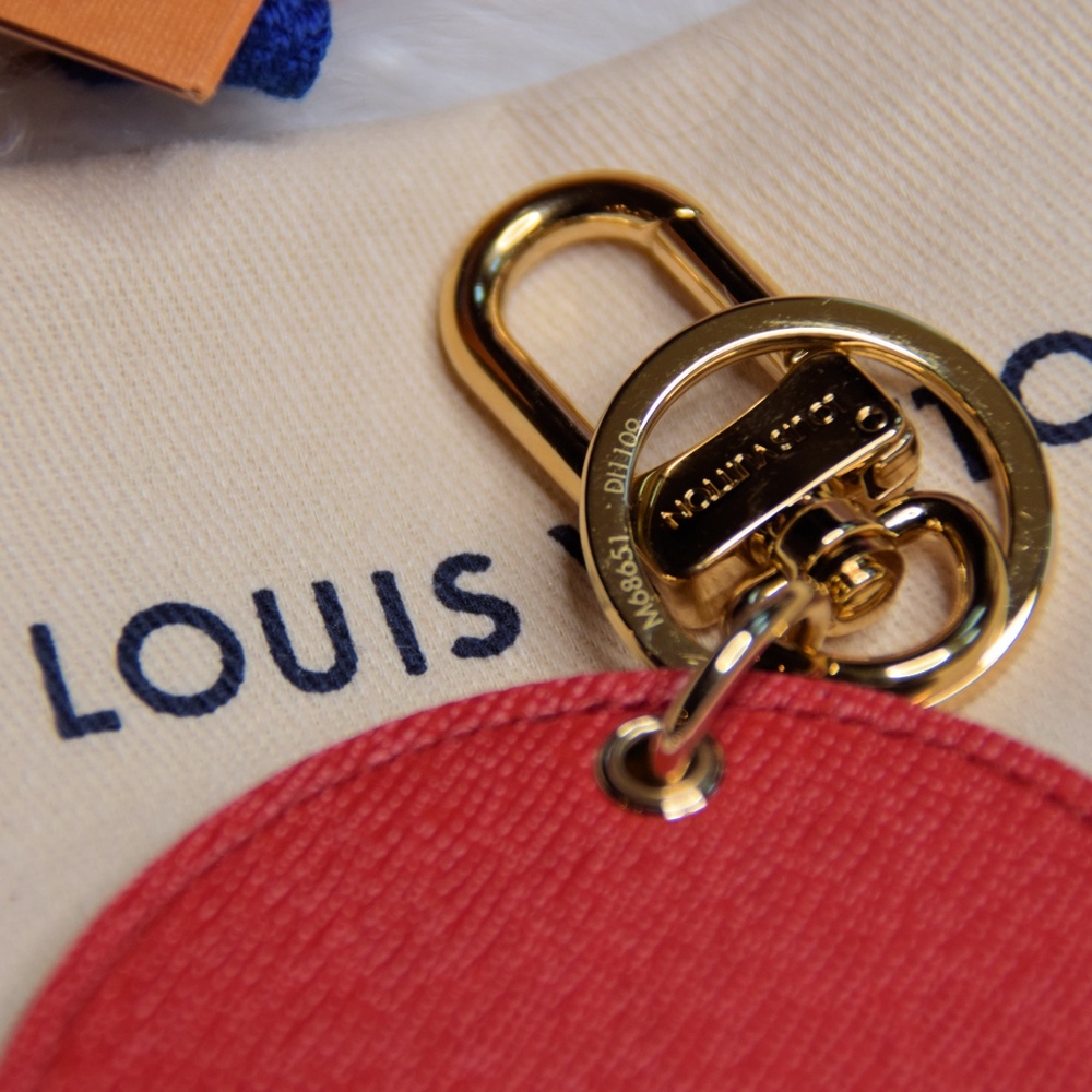 LOUIS VUITTON VIVIENNE PARIS XMAS BAG KEY HOLDER C - Picture 5 of 6